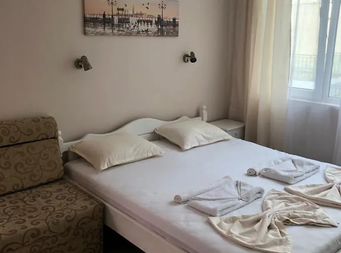 Guest Luxor 3* Primorsko